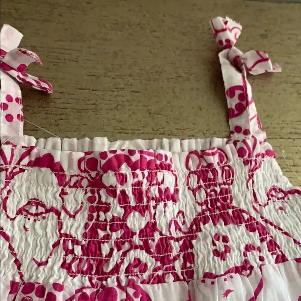 Gymboreeâ
summer topâ
- Picture 2 of 6